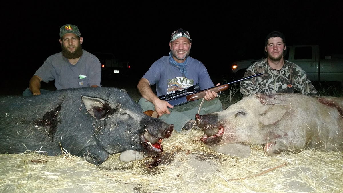330 pound boar and 265 boat what a  long day but totatally worth it